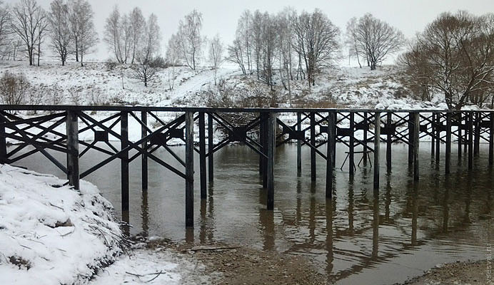 Свайные мосты: надежное решение для преодоления водных преград в Биробиджане от 56788 руб