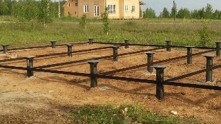 Установка и монтаж - винтовые сваи в Биробиджане для свайного фундамента дома. Цена от 2065 руб - видео закручивание